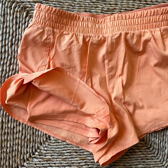 Girlfriend Collective Orange Trail Short - Picture 5 of 6